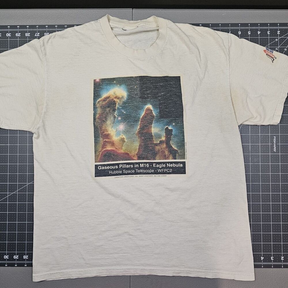 Vintage Eagle Nebula Tshirt Medium Nasa Space Kennedy Hubble 90s Stars Astronaut